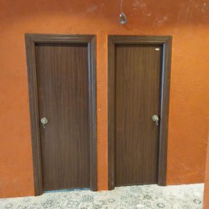 Cửa nhựa PVC giả gỗ giá rẻ tại đaklak