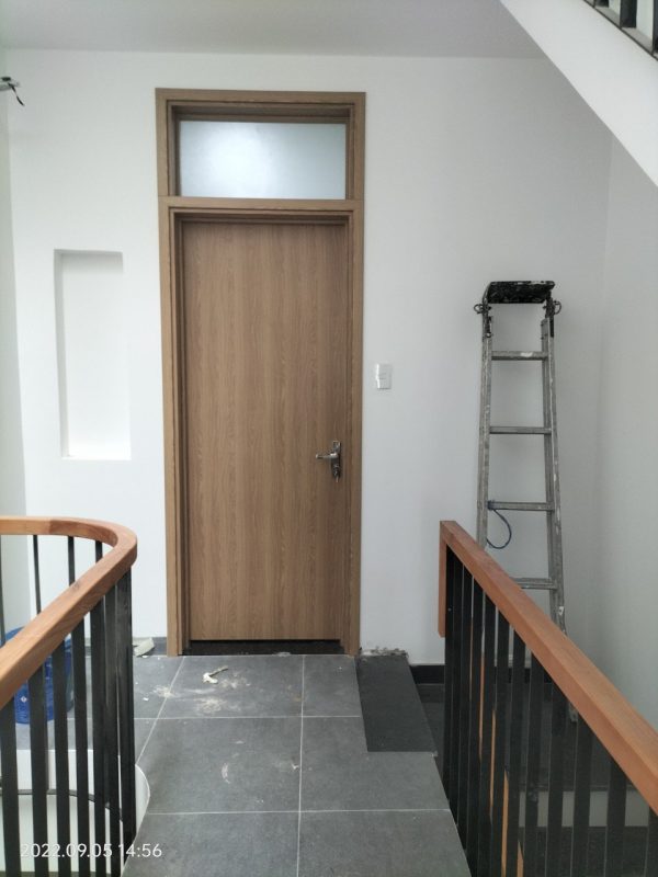 Thi công cửa nhựa composite