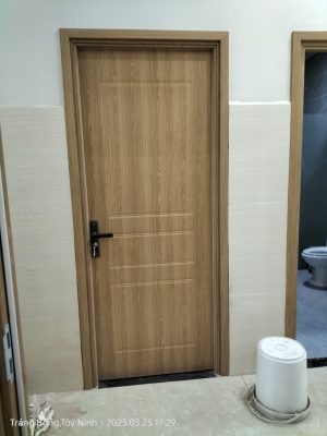 Tổng Hợp Mẫu Cửa Nhựa Composite Đẹp 2026