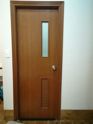 Cửa Nhựa Đài Loan Đúc Giá Rẻ 