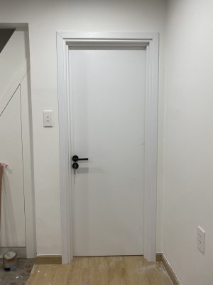 Cửa phòng ngủ bằng nhựa Composite