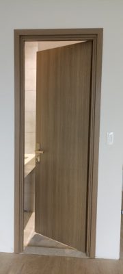 Cửa Composite cho căn hộ chung cư