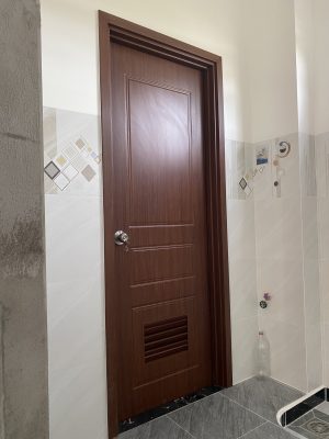 Mẫu cửa nhựa có lá sách 