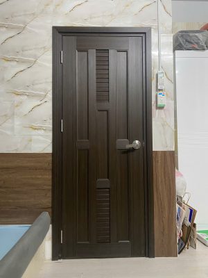 cửa nhà vệ sinh nhựa PVC