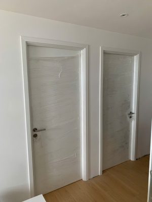 cửa gỗ phòng ngủ giá rẻ