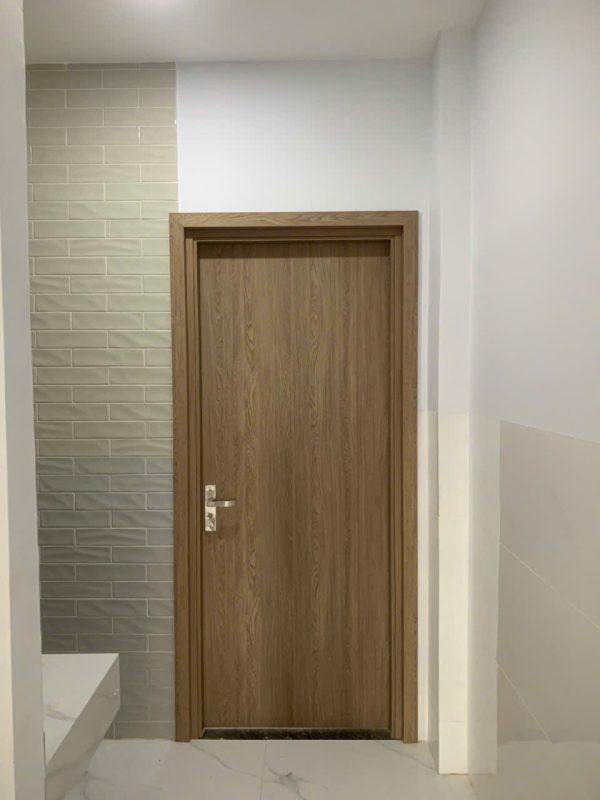 Cửa Nhựa Composite Hãng Nào Tốt