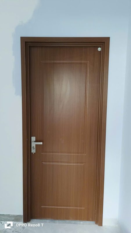 Có Nên Chọn Cửa Composite Giá Rẻ